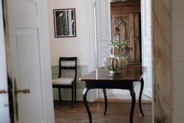 Hoby Kulle Herrgård B&b