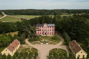 Hoby Kulle Herrgård B&b