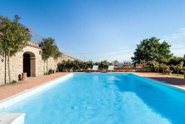 Agriturismo Villa La Maesta - Magione