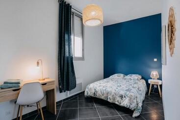 پانسیون Coeur De Ville #b3   Centre Ville   Chambre Cosy Privée   Logement Partagé