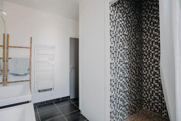 پانسیون Coeur De Ville #b3   Centre Ville   Chambre Cosy Privée   Logement Partagé