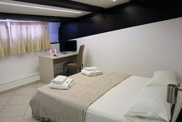 پانسیون Villa Treglia B&b