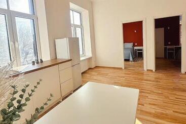 پانسیون Warm & Cozy Apartment At Akmenu Iela