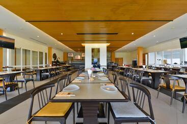 Sappaya Hotel By Lotus Valley Golf Resort