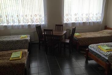 Yasmina Hostel