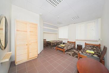 Yasmina Hostel