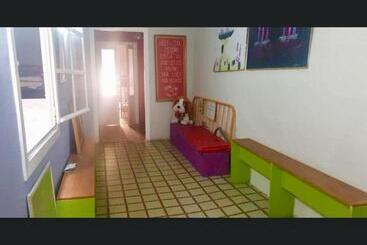 هاستل La Nau Rooms