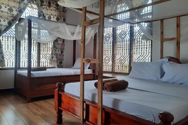 تختخواب و صبحانه Kajificheni House