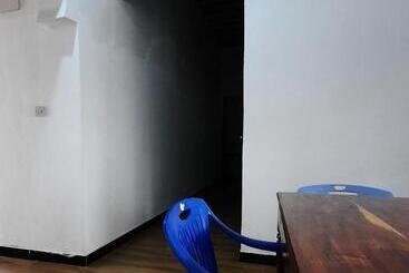 تختخواب و صبحانه Kajificheni House