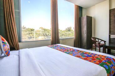 Fabhotel La Vista