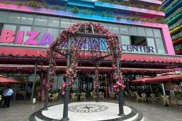 Flamingo Ibiza Hai Tien