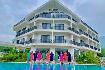 هتل Aquarius Garden Ninh Bình