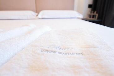 هتل Azure Sea View Apartment S