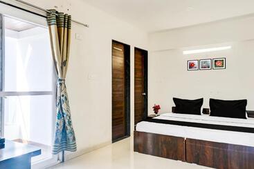 هتل Fabexpress Balaji Comfort Home