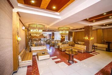 هتل Shelton S Rezidor Peshawar