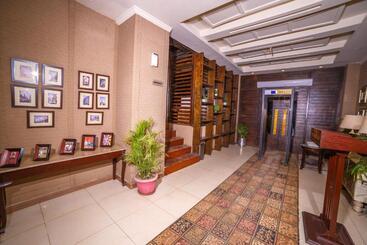 هتل Shelton S Rezidor Peshawar