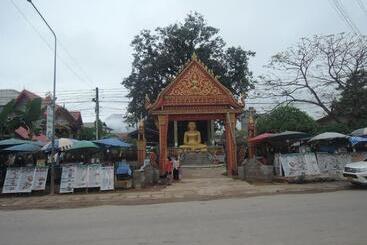 هتل Vang Vieng Sky Mountain View