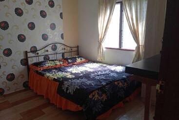 بنسيون Oyo Home 90990 Sri Tempurung Homestay