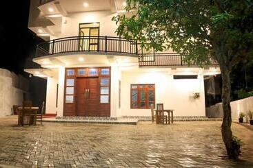 پانسیون Sesali Residence