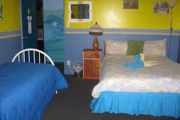 هاستل Atlantis Backpackers