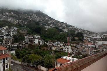 هاستل El ángel Taxco