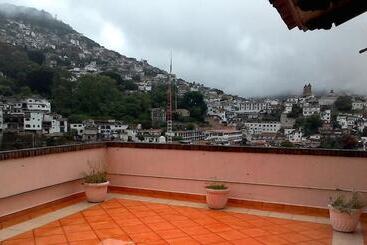 هاستل El ángel Taxco