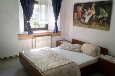 هاستل Guesthouse Veles