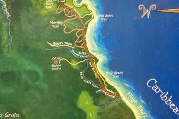 تختخواب و صبحانه Bluff Beach Retreat
