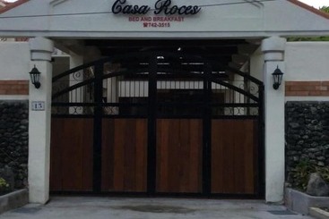 تختخواب و صبحانه Casa Roces