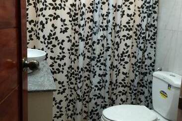 تختخواب و صبحانه Casa Roces