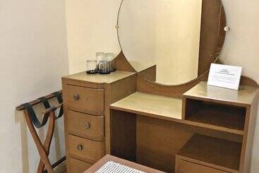 تختخواب و صبحانه Casa Roces