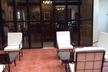 تختخواب و صبحانه Casa Roces