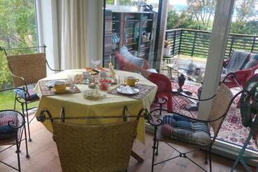 تختخواب و صبحانه Strandheimen Guesthouse