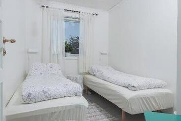 تختخواب و صبحانه Strandheimen Guesthouse