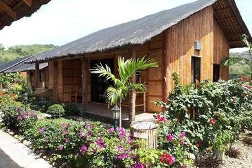 Calayo Beach Resort