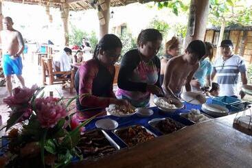 Calayo Beach Resort