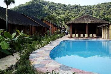 Calayo Beach Resort