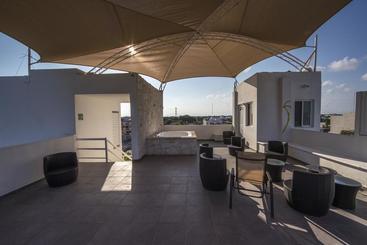 Suite 24  Boutique By Xperience S