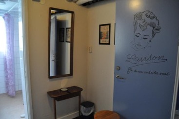 Roddaren Vandrarhem   Hostel