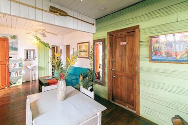 Saigon Bay Bed & Breakfast