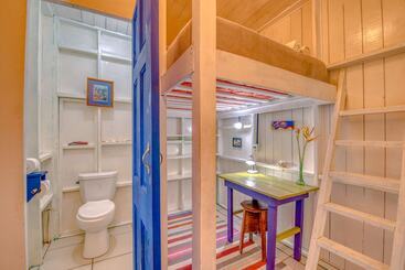 Saigon Bay Bed & Breakfast