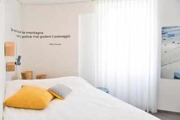 Salotto Brè Bed & Breakfast Charming Rooms