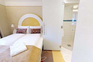 هتل The Apartments Company   The Sweet