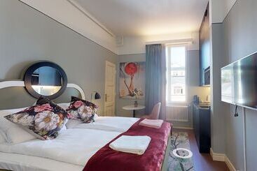 هتل The Apartments Company   The Sweet
