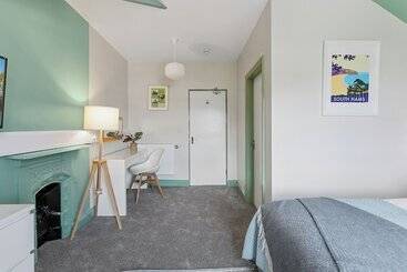 تختخواب و صبحانه Park View Rooms And Relaxation