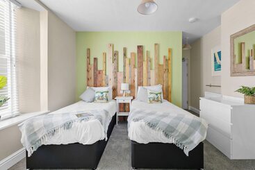تختخواب و صبحانه Park View Rooms And Relaxation