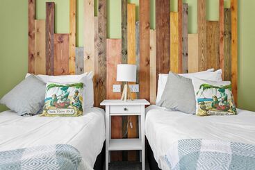 تختخواب و صبحانه Park View Rooms And Relaxation