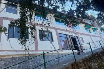 هتل Amar Guest House