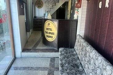 هتل Amar Guest House