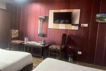 هتل Amar Guest House